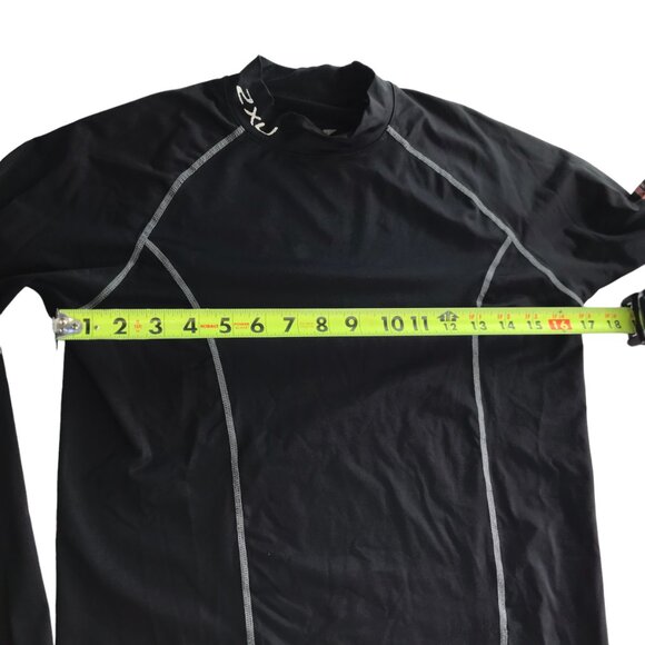 2XU Long Sleeve Compression Shirt.  Mock Neck.  Black. Size Women's Medium - Picture 9 of 12